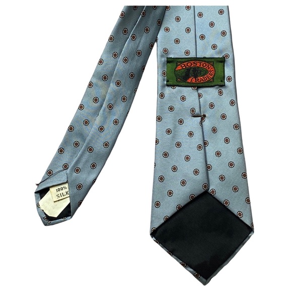 Vtg Boston Traders Light Blue With Geometric Red White Jewel Print 100% Silk Tie - Picture 4 of 5